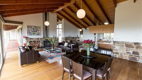 Holmesglen At Eildon - The Homestead - Accommodation BNB 0