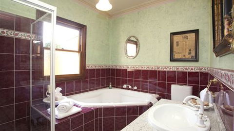 Barwood House Beechworth - Accommodation BNB 4