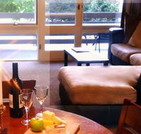 Creekside Holiday Home Rental - Accommodation BNB