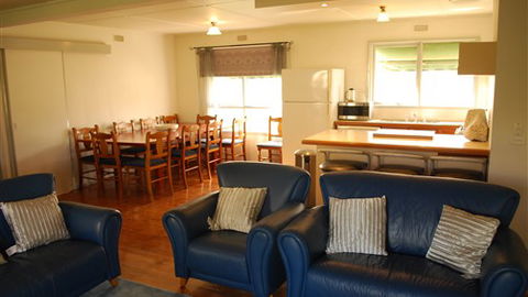 Manners In Mulwala - Accommodation BNB 6