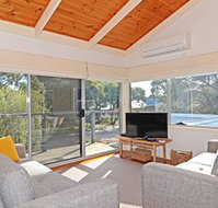 Barrakee Beach House - Anglesea - Accommodation BNB