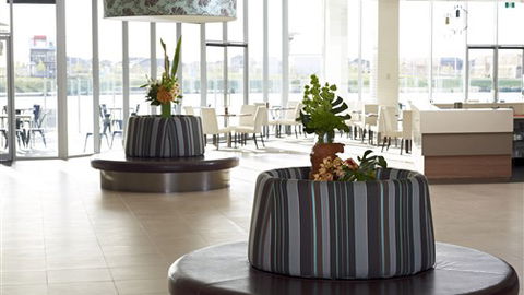 Mercure Melbourne Caroline Springs - Accommodation BNB 5