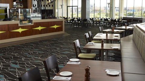 Mercure Melbourne Caroline Springs - Accommodation BNB 7