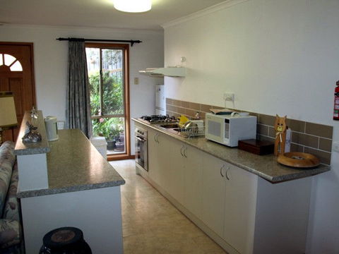 Adrienne's Place On The Hill - Accommodation BNB 0