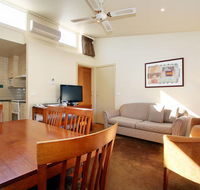 Alzburg Resort - Accommodation BNB