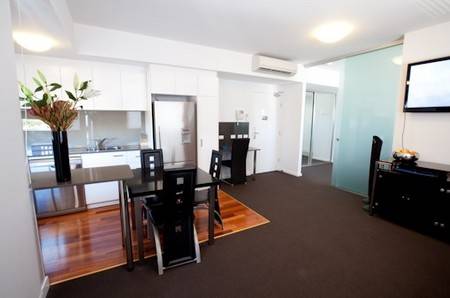 B7 Honeysuckle Apartments - Accommodation BNB 0