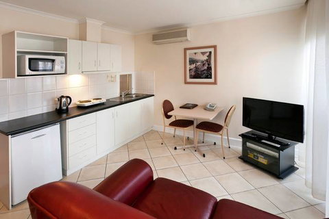 BEST WESTERN Ensenada Motor Inn & Suites - Accommodation BNB 1