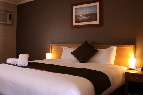 BEST WESTERN Hospitality Inns Carnarvon - Accommodation BNB 0