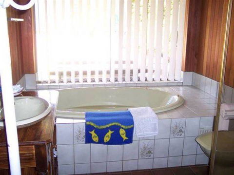 Bott's Beach Retreat - Accommodation BNB 3