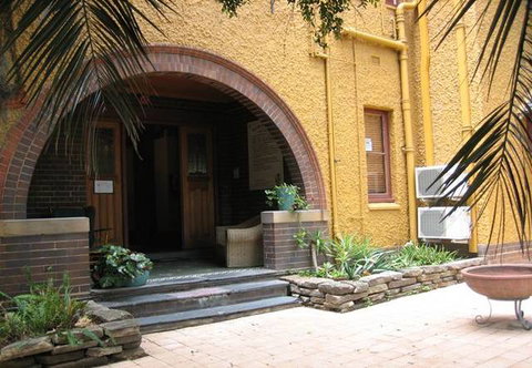 Burwood Bed & Breakfast - Accommodation BNB 2