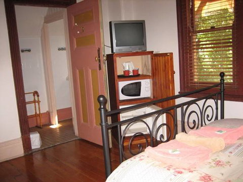 Burwood Bed & Breakfast - Accommodation BNB 4