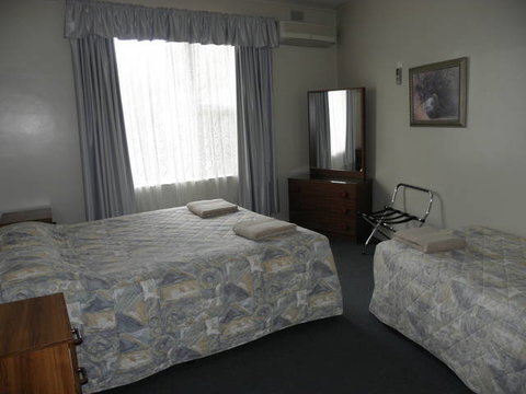 Capri Lodge Apartments - Accommodation BNB 6