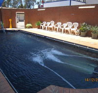 Dragon Phoenix Resort  Restaurant - Accommodation BNB