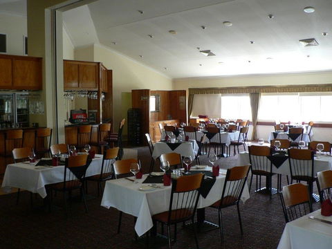 Emerald Explorers Inn - Accommodation BNB 6