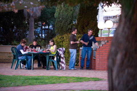 Loxton Hotel - Accommodation BNB 2