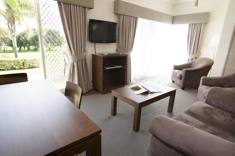 Mercure Sanctuary Golf Resort Bunbury - Accommodation BNB 1