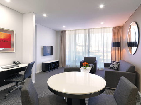 Meriton Serviced Apartments - North Ryde - Accommodation BNB 1