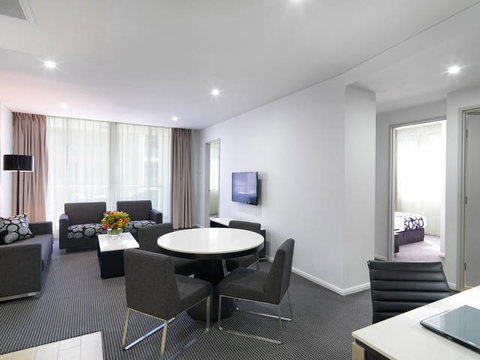 Meriton Serviced Apartments - North Ryde - Accommodation BNB 2