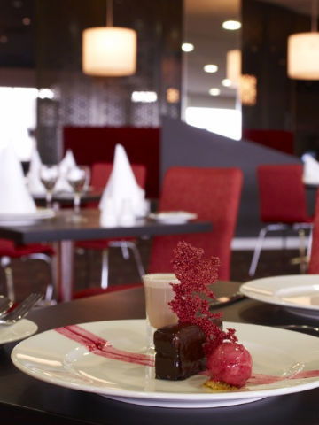 Quality Hotel Tabcorp Park - Accommodation BNB 1