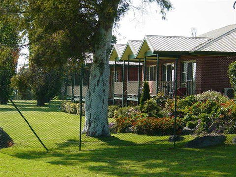 Tenterfield Golf Club And Fairways Lodge - Accommodation BNB 2