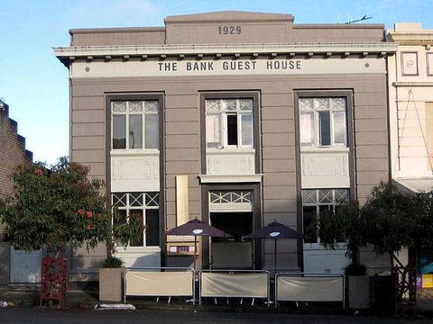 The Bank Guesthouse - Accommodation BNB 1