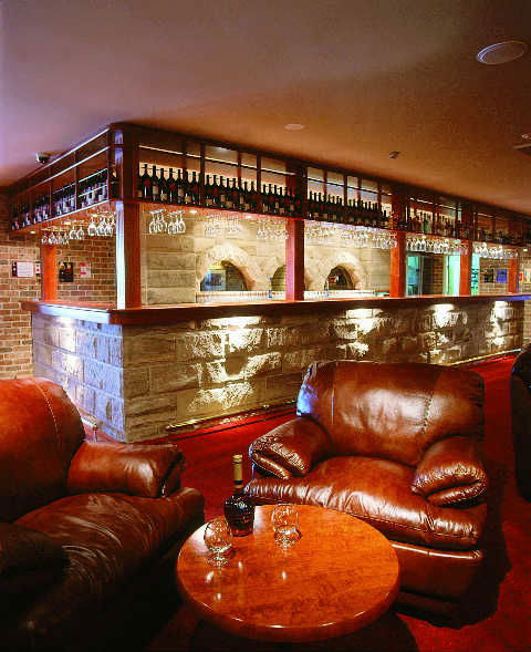 Hermitage Campbelltown - Accommodation BNB 4