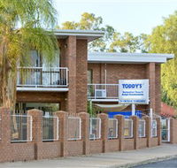 Toddy's Backpackers and Budget Accommodation - Accommodation BNB