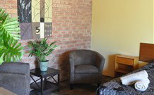 Lightning Ridge Outback Resort And Caravan Park - Lightning Ridge - Accommodation BNB 4