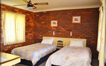 Peter Allen Motor Inn - Tenterfield - Accommodation BNB 2