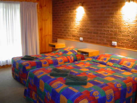 Country Roads Motor Inn - Narrandera - Accommodation BNB 3