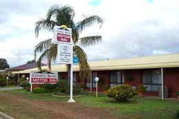 Country Roads Motor Inn - Accommodation BNB 0