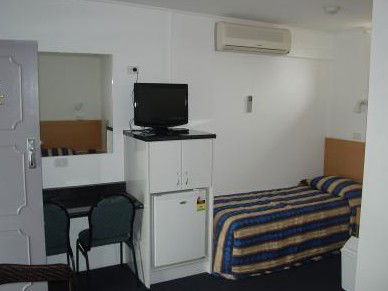 Tally Ho Motor Inn - Accommodation BNB 3