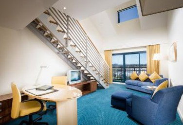 Courtyard By Marriott North Ryde - Accommodation BNB 2