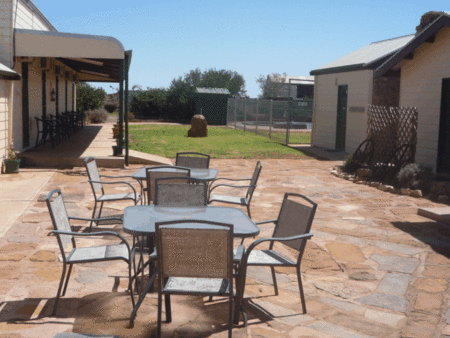 Nuttbush Retreat Caravan Park - Accommodation BNB