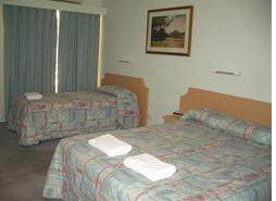 Kidman Wayside Inn Motel - Accommodation BNB 4