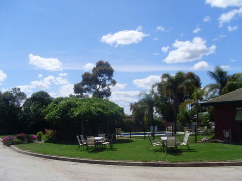 Federation Motor Inn - Accommodation BNB 2