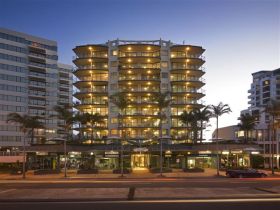 Sunshine Plaza QLD Accommodation BNB