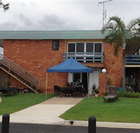 Cardwell Beachfront Motel