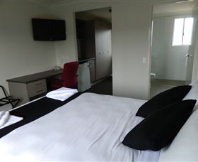 Dooleys Tavern And Motel Capella - Accommodation BNB 1