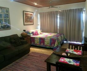 Mackay Beach Accommodation - Iluka - Accommodation BNB 3