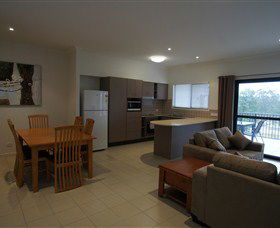Gympie Pines Fairway Villas - Accommodation BNB 1