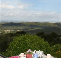 Hillside Bed and Breakfast and Gumnut Cottage - Accommodation BNB