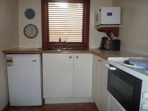 Apartments On-The-Park: The Studio - Accommodation BNB 10