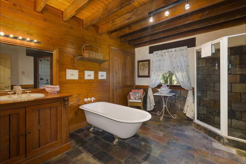 Elderslie House - Accommodation BNB 152