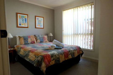 Captain's Quarters Bermagui - Accommodation BNB 2