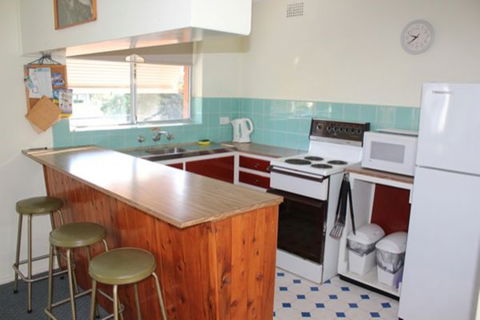 Castaway Holiday Units - Accommodation BNB 3