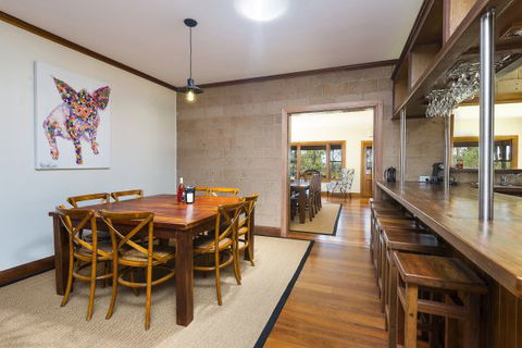 Elderslie House - Accommodation BNB 100