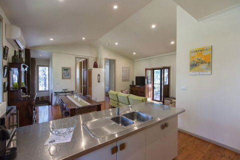 Elderslie House - Accommodation BNB 128