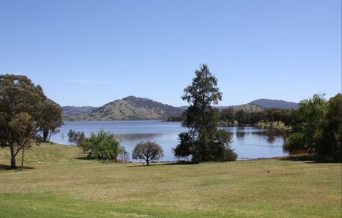 Inland Waters Holiday Parks Grabine Lakeside - Accommodation BNB 1