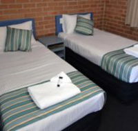 The Oaks Hotel Motel  - Accommodation BNB